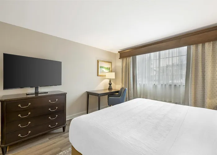 Best Western Plus Vineyard Inn And Suites Penn Yan