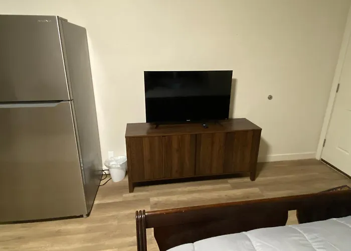 Green River Inn Apartments