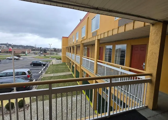 Copley Inn & Suites By Oyo Akron Oh