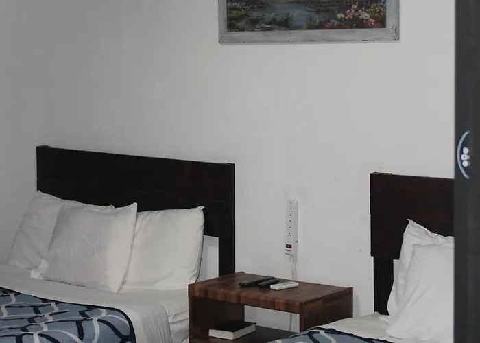 Holiday Lodge