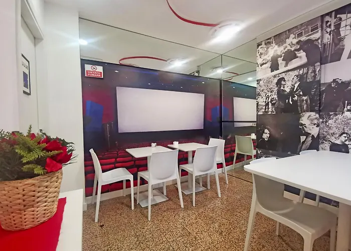 Red Carpet Rooms
