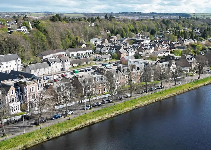 Glen Mhor Hotel At Uile-Bheist 'Brewstillery' Inverness