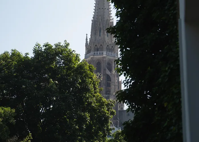 Dom-Hotel
