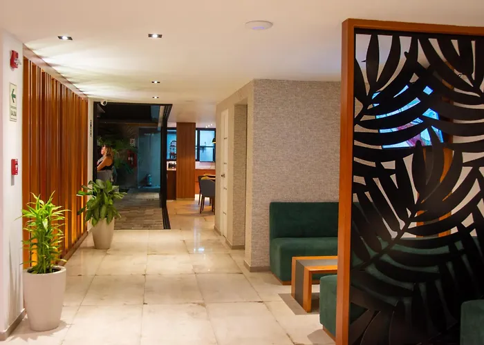 Grau Business Hotel