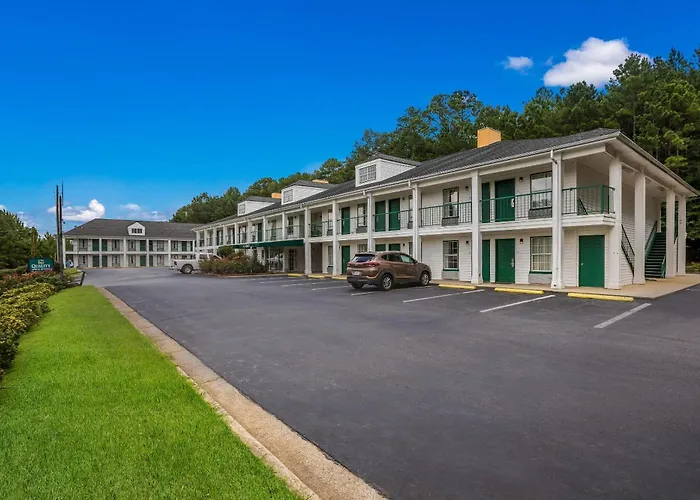 Quality Inn & Suites Greensboro Near Lake Oconee Turnwold
