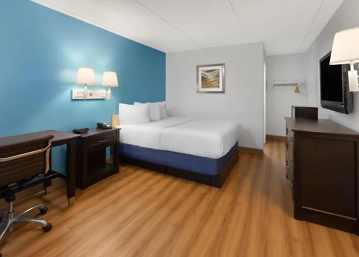 Travelodge By Wyndham Madison Heights Mi
