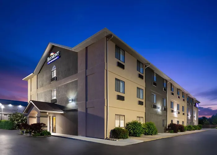 Baymont By Wyndham Paw Paw Hotel