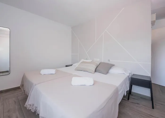 Hostal Costa Ibiza città