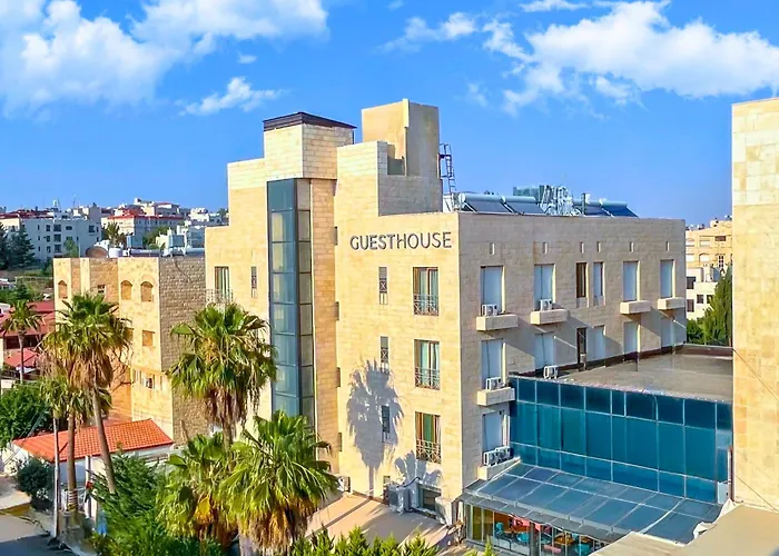 Guest House Hotel Amman By Fhm