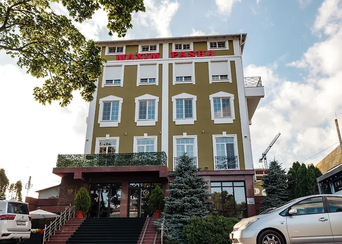 Maxim Pasha Hotel