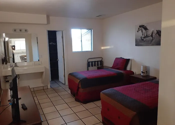Stagecoach Suites