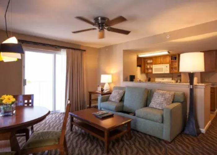 Club Wyndham At Waikiki Beach Walk Honolulu