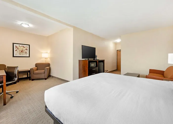 Best Western Plus Howe Inn