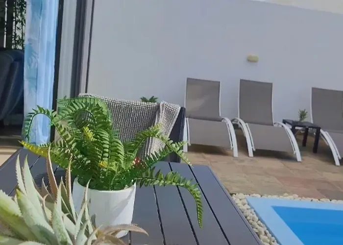 3Bed Villa With Private Pool And Rooftop With A Sea View In Flic-En-Flac, Mauritius