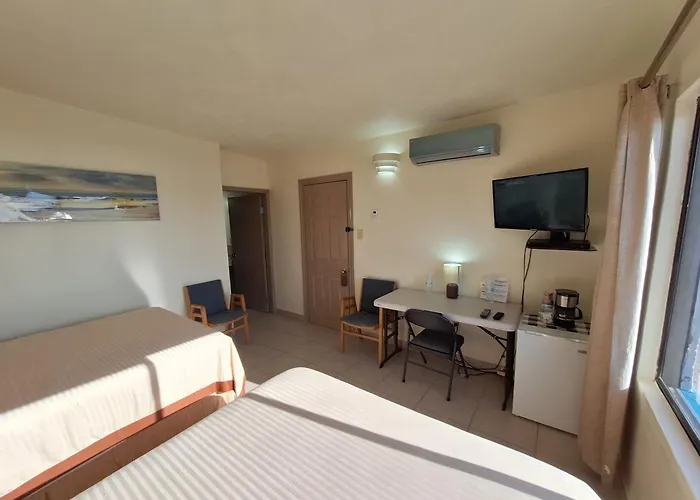 #53 Bungalow Seaside Hotel & Victors Rv Park