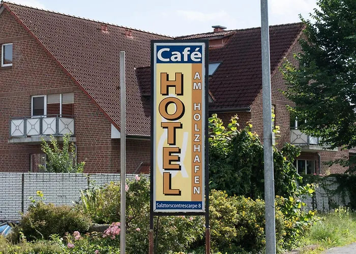 Hotel am Holzhafen