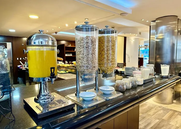 Urquiza Apart Hotel & Suites