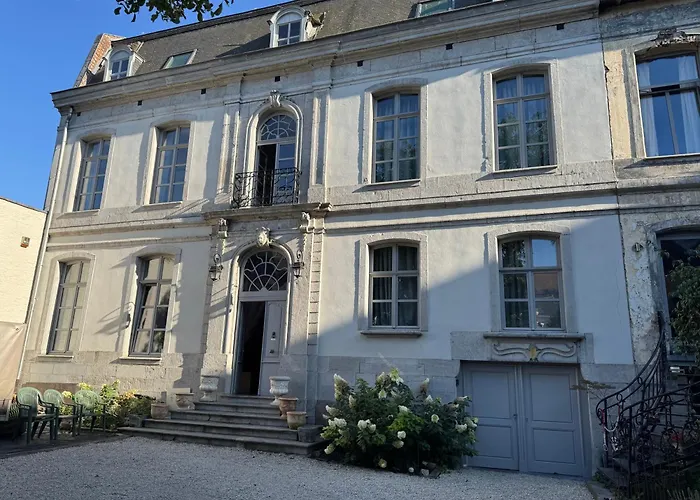 La Maison De La Duchesse De La Valliere - Chambre Rosaline - Parking Prive Gratuit