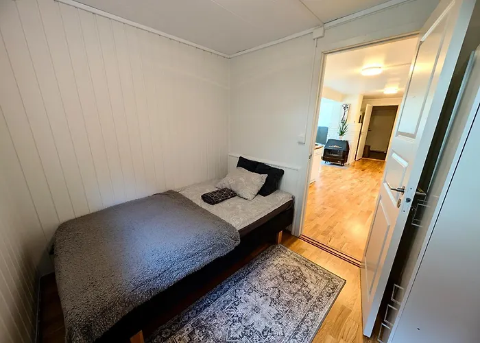 Aurora Rooms In Shared Hause Nr3 We Are Doing Northen Lights Trip, Reaindear Trip And Sommaroy Fjord Trips Tromsø