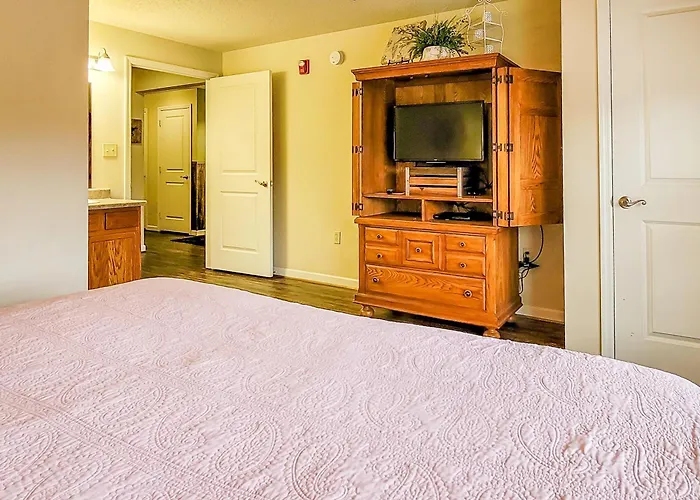 Cedar Lodge #503 Pigeon Forge