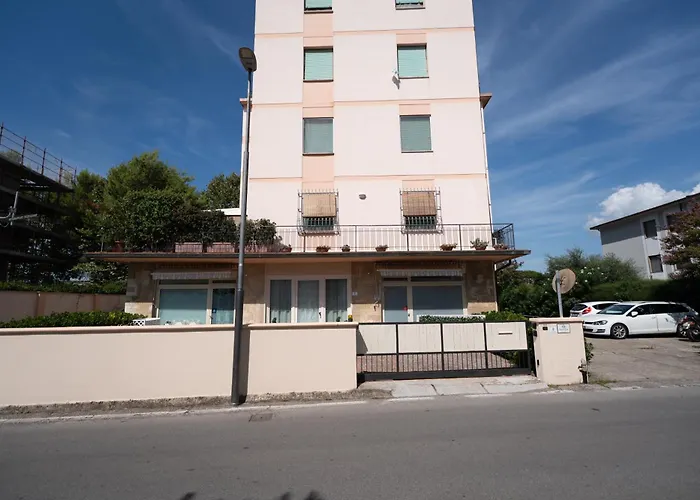 Amarin Pisa Room