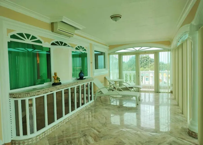 Hotel Breakfast At Monaco - Palais Boracay Manoc-Manoc