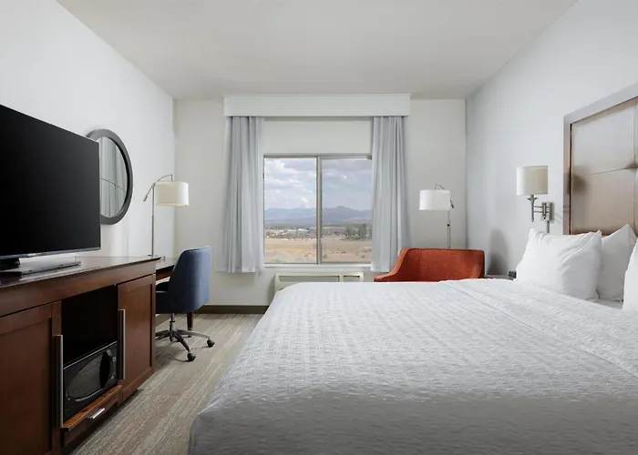 Hampton Inn & Suites Palmdale