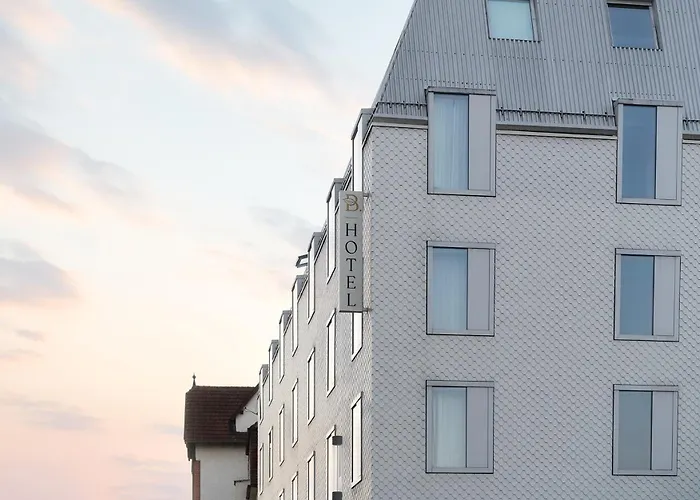 Hotel Bergamo Modern&zentral in Ludwigsburg Klimaanlage 3 Min zum Schloss WLAN Frühstück optional besonderes nachhaltiges Stadthotel in moderner Holzbauweise