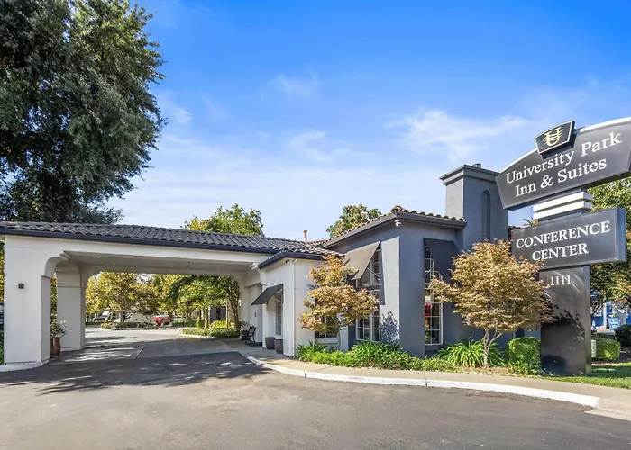 Davis Hotels