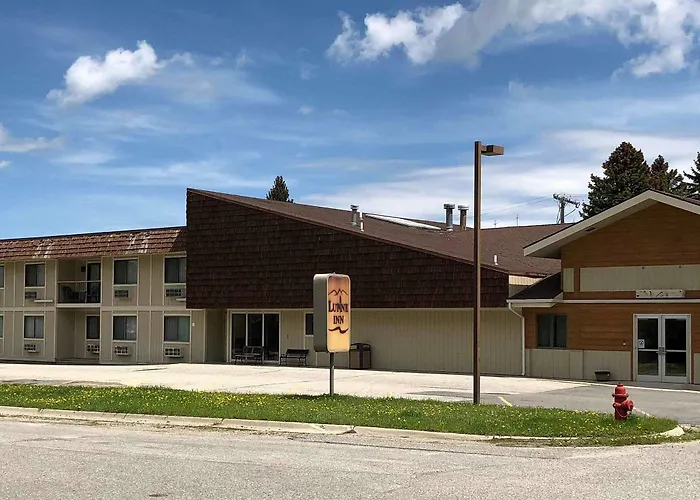 Lupine Inn