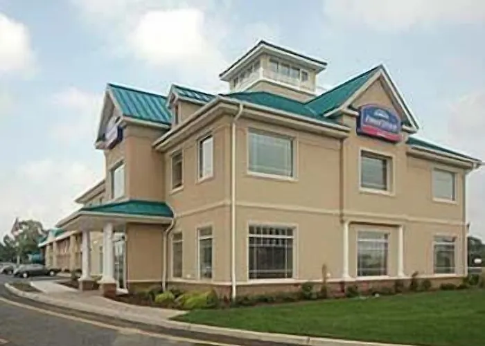 Howard Johnson By Wyndham Toms River