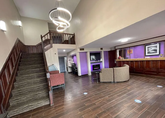 Baymont By Wyndham Bellevue - Omaha Hotel