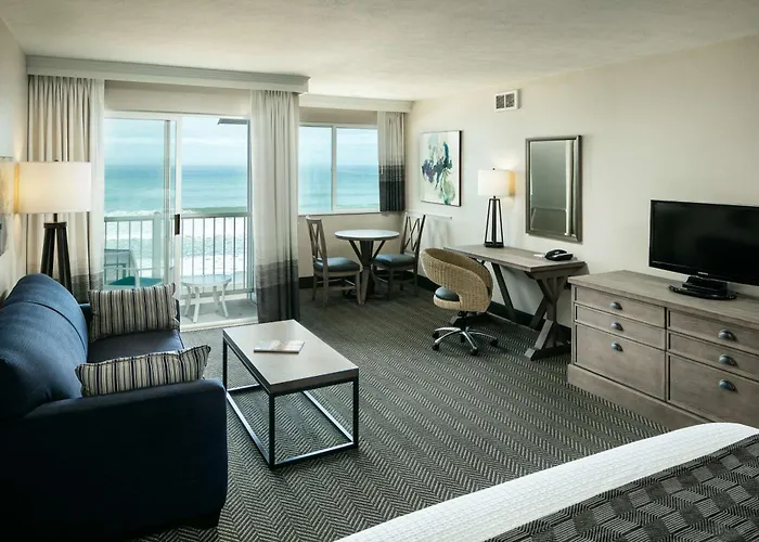 Beachfront Inn