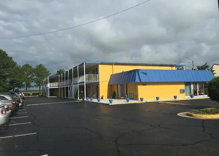 Belmont Inn And Suites Hampton