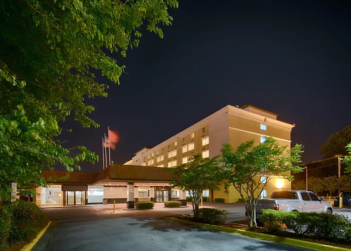 Holiday Inn Express Atlanta Airport - North By Ihg College Park