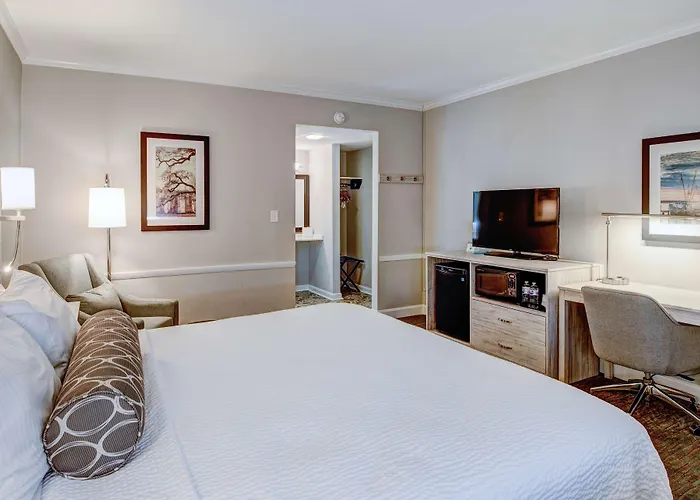 Beaufort Hotels