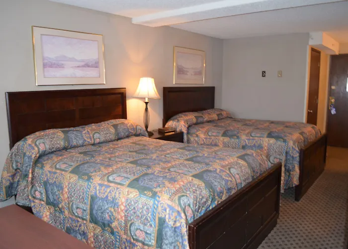 Nampa Inn & Suites
