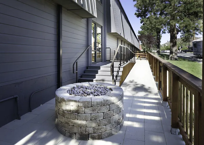 Waypoint Hotel Bend