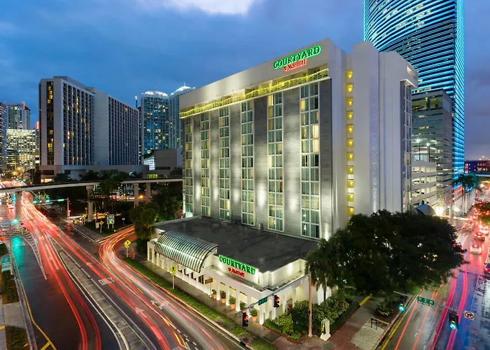 Courtyard Miami Downtown Brickell Area Hotel