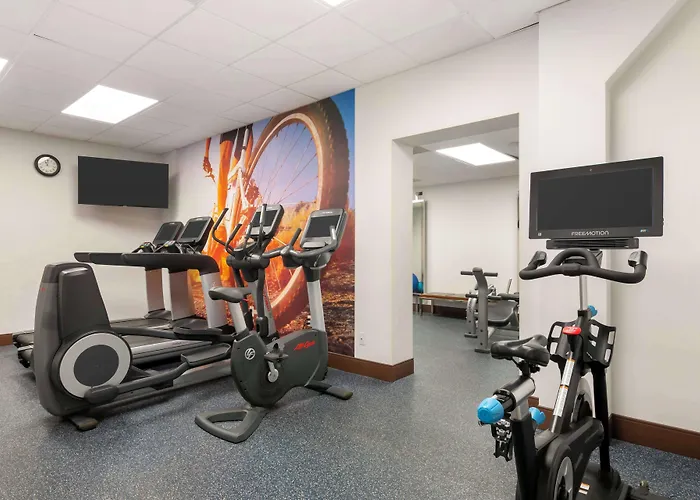Best Western Plus Kansas City Sports Complex Hotel