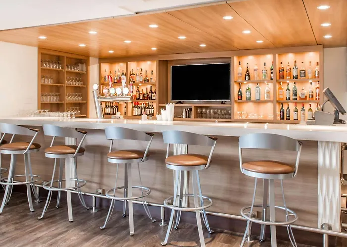 Quality Hotel Dorval Aeroport