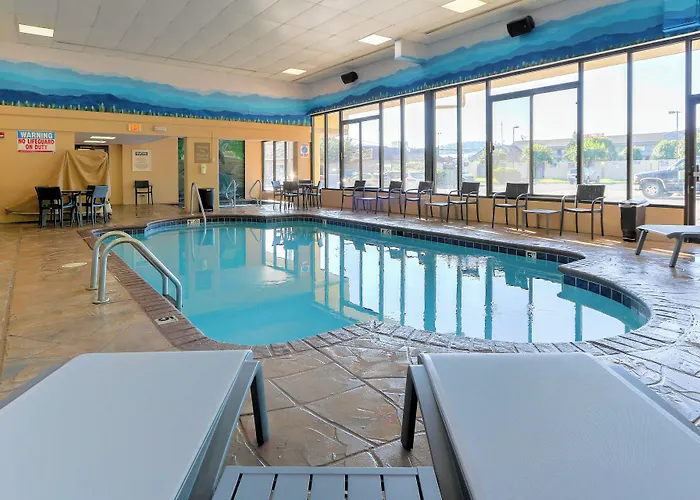 Comfort Inn & Suites At Dollywood Lane Pigeon Forge