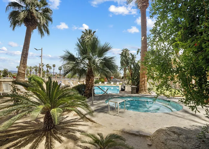 Sol Springs Inn