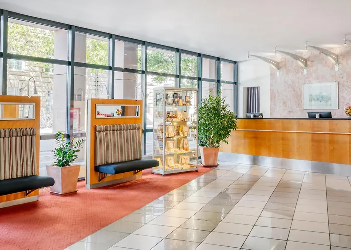 Hotel Erfurt City Center By Leonardo Hotels
