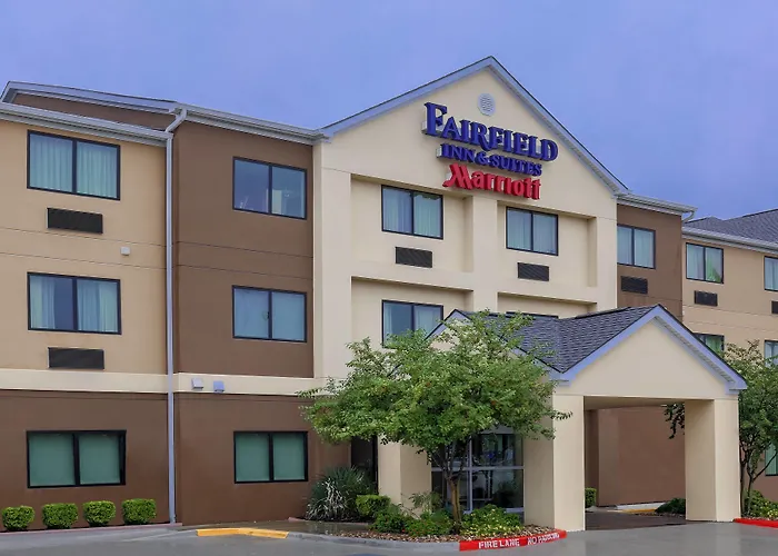 Fairfield Inn & Suites Victoria