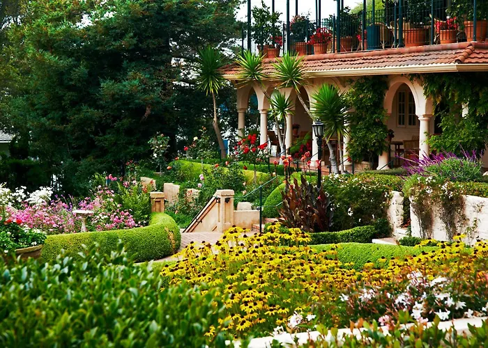 La Playa Hotel