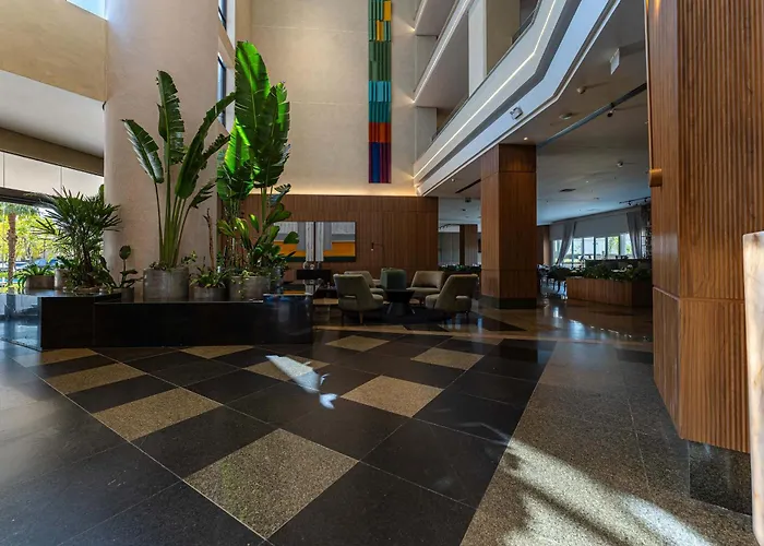 Hotel Deville Prime Porto Alegre