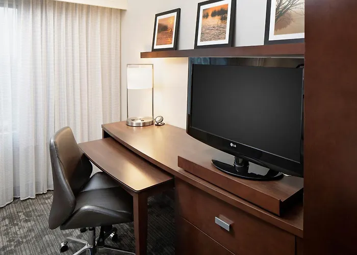 Courtyard By Marriott Houma Hotel