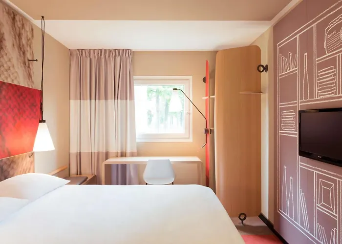 Ibis Jacarei Hotel