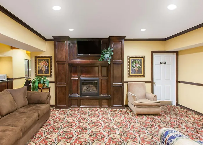 Super 8 By Wyndham Sallisaw